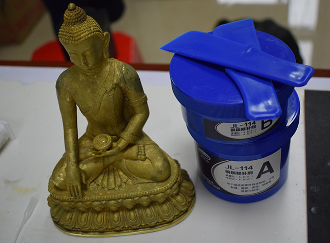 銅質(zhì)佛像裂痕裂縫怎么修補？ 找聚力銅鑄件修補劑廠家