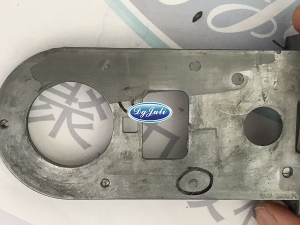 修補(bǔ)砂孔的膠水