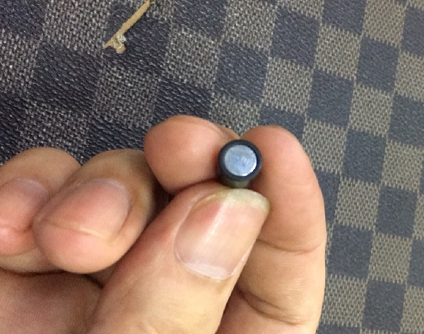 塑料粘金屬瞬間膠水，適合小面積粘接工藝的粘鐵和塑料的膠水！