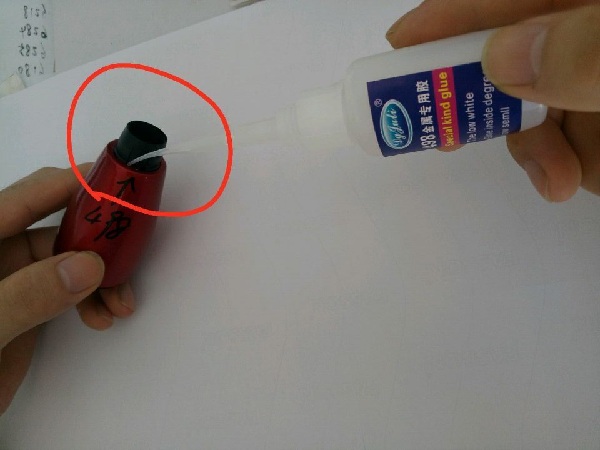金屬專用瞬間膠水，小面積塑料和金屬用的膠水！